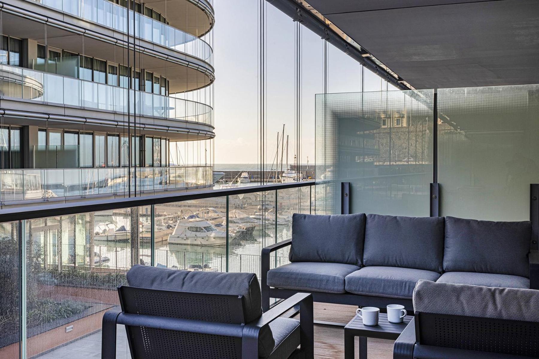 Apartment Waterfront Seaside By Wonderful Italy